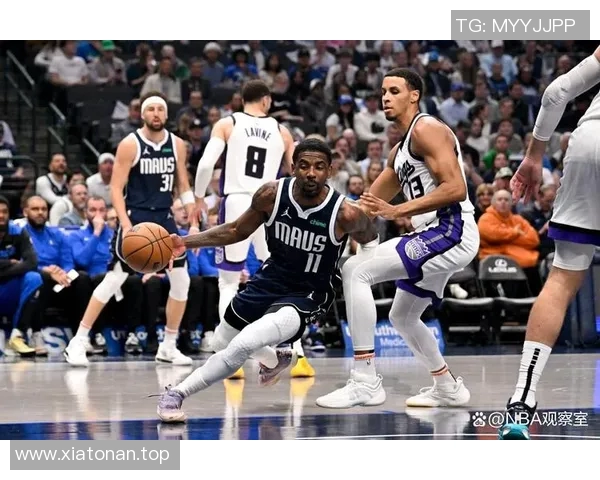 镜头捕捉：独行侠赛场小动作引发热议