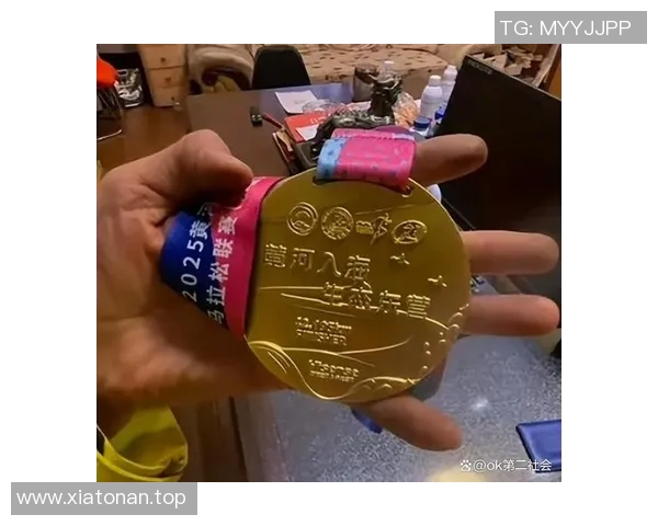 中国马拉松名将宣布退役感人发言引发全网泪目深情告别跑道