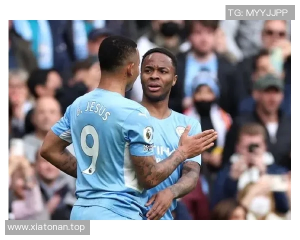 曼联此举引发球迷热议 球迷怒火爆发社交平台争论不断